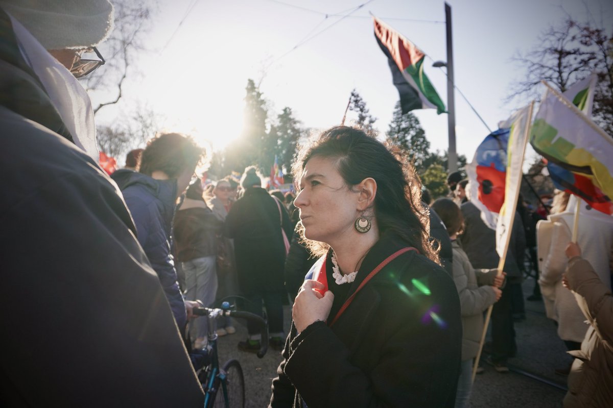 NathalieOziol's tweet image. À Montpellier comme partout en France, nous manifestons pour soutenir le peuple vénézuélien contre l'agression impérialiste des États-Unis.

Le peuple refuse de céder face aux violations du droit international et l’enlèvement d'un président par une puissance étrangère.