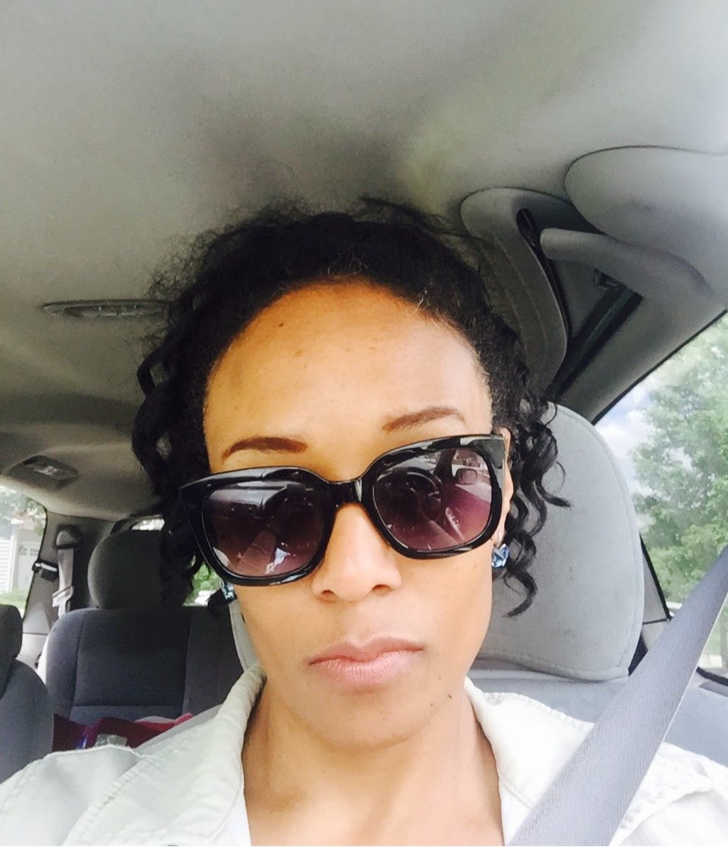 GenesistheQueen's tweet image. I’m a REAL Black American woman and I stand with ICE 🧊 apprehending illegal immigrants.  Black Americans- STAY OUT OF THIS!!!