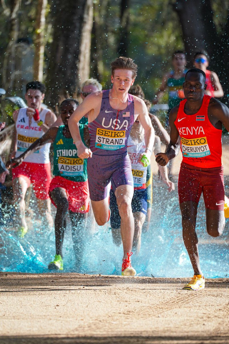 FloTrack's tweet photo. TEAM USA FINISHES 5TH IN THE MIXED 4ร2KM RELAY IN 22:43๐โโ๏ธ๐โโ๏ธ
Ethan Strand โ 5:12
Sage Hurta-Klecker โ 6:10
Wes Porter โ 5:18
Gracie Morris โ 6:03
#WorldCrossCountry
๐ธ: Andrew J. Brown https://t.co/iGaRRNn0pa
