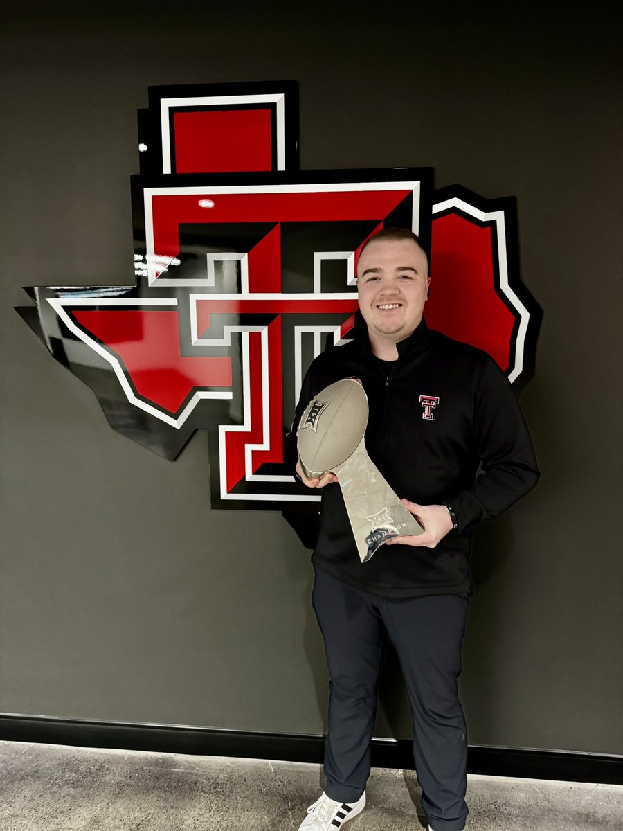 Blake Rowedder tweet media