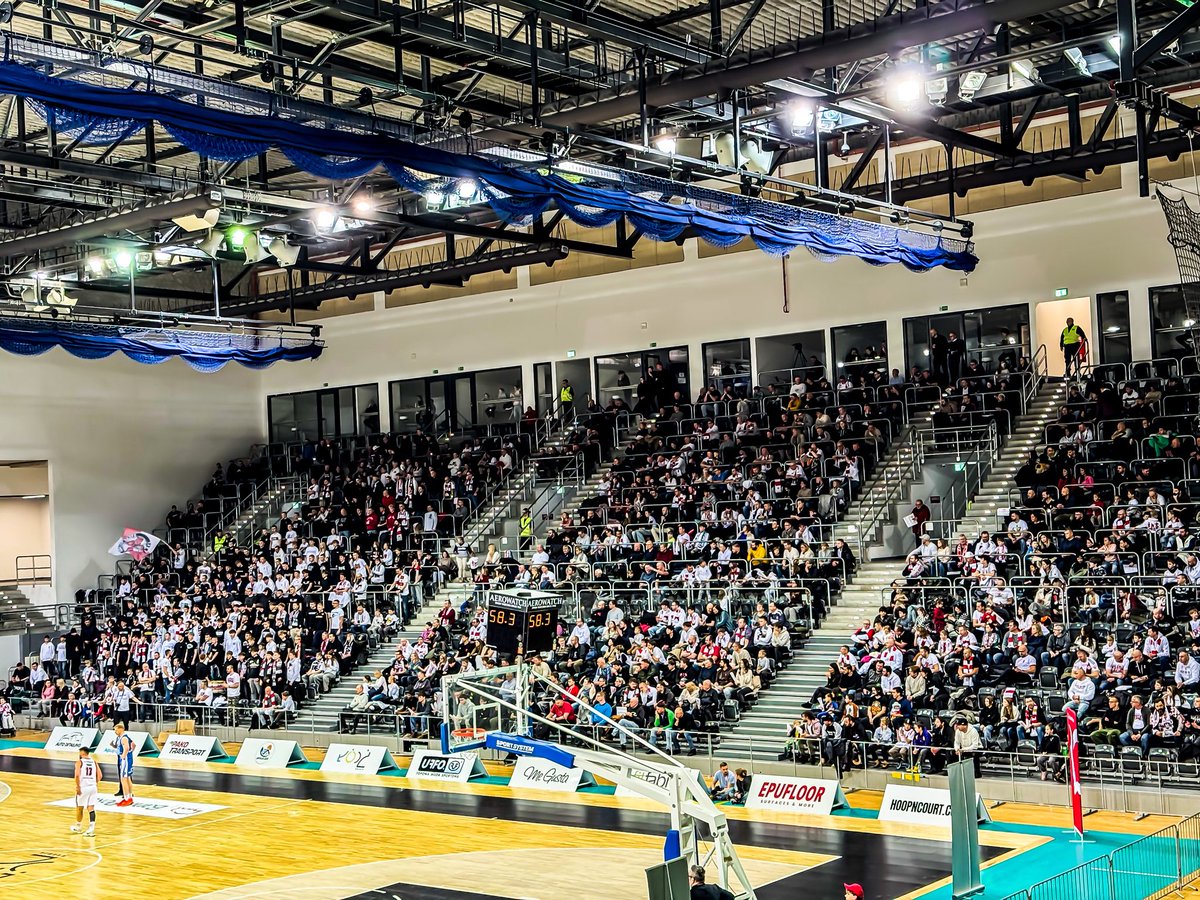 piknik190843120's tweet image. Koszykarska Reprezentacja Łodzi.🏀

Ponad 150 osób w młynie. Doping na świetnym poziomie. 🤍❤️🤍
To My - #łodzianie! 💪🏻