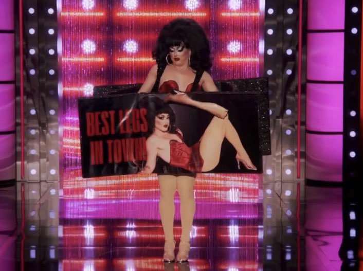 joeynolfi's tweet image. Eureka’s knee before and after the season 9 cheerleading challenge