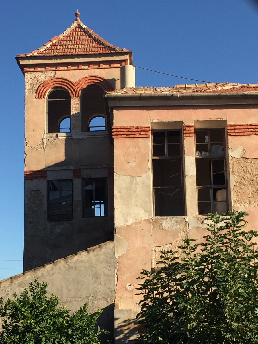 🍋 Casa-torre de La Tía Belmonta
🍅 Cobatillas
🥬 Huerta de #Murcia

Otra casa torre que necesita un poco de cariño.