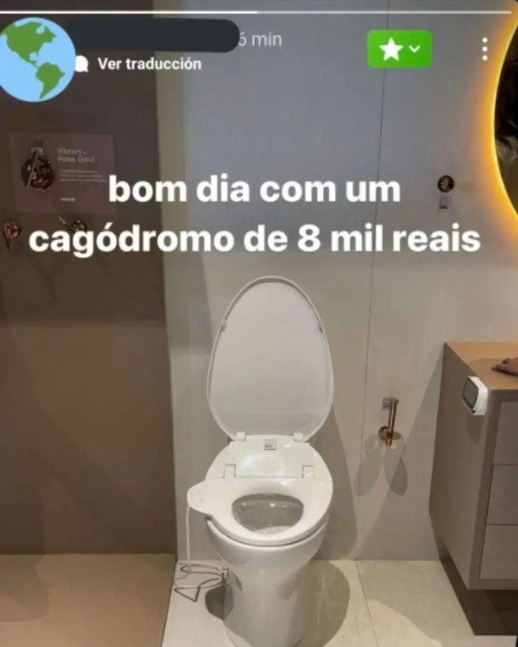 Otro día de el portugués siendo el mejor idioma del mundo
Inodoro = cagódromo