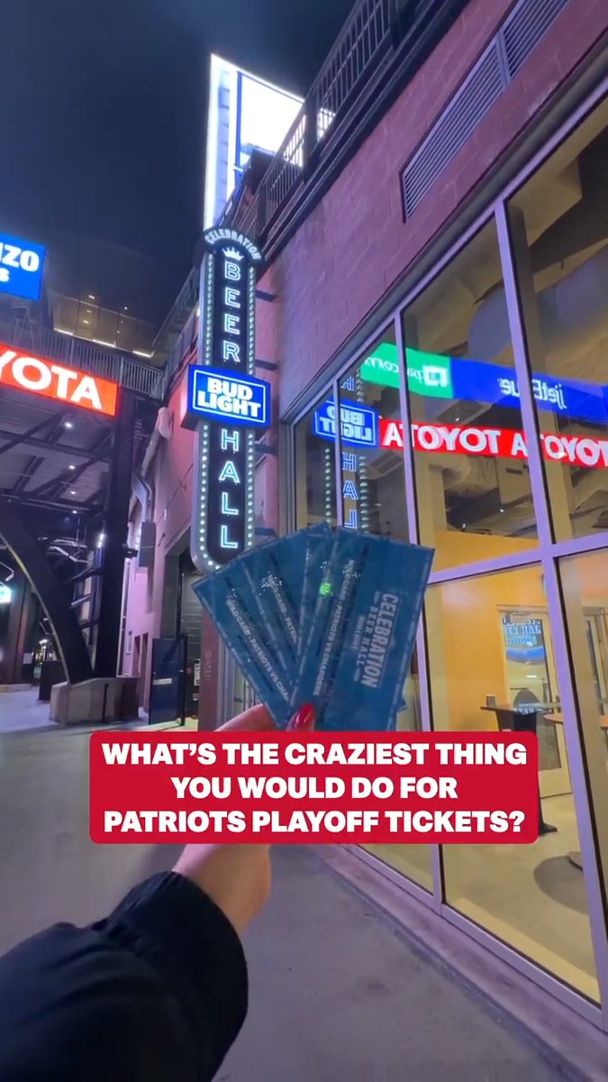 The perfect Wild Card Weekend ⬇️
Surprise game tickets AND passes to @budlight Celebration Beer Hall 🤯