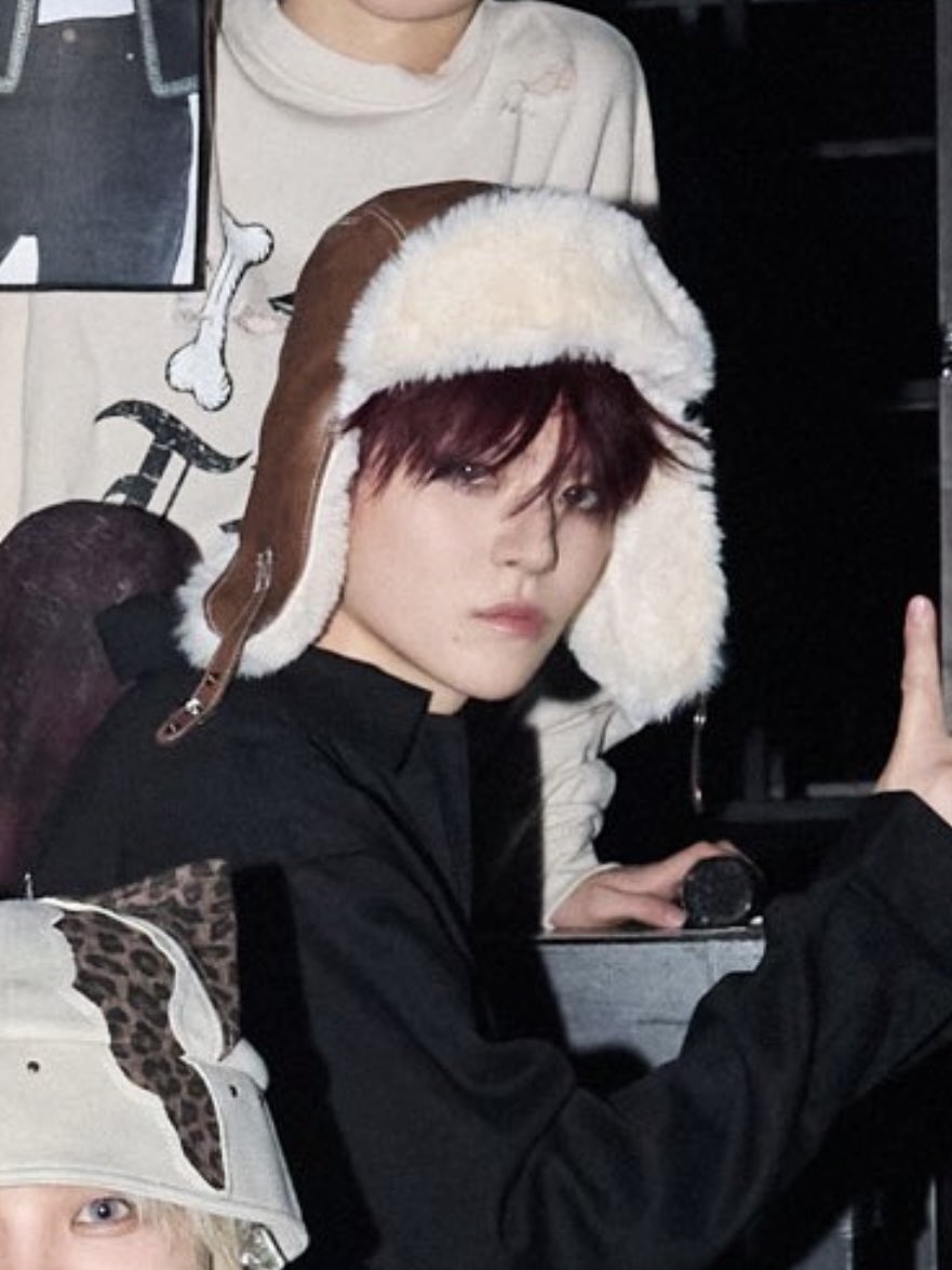 ocothc's tweet image. 너무 잘생겨서 당황스럽다 참..