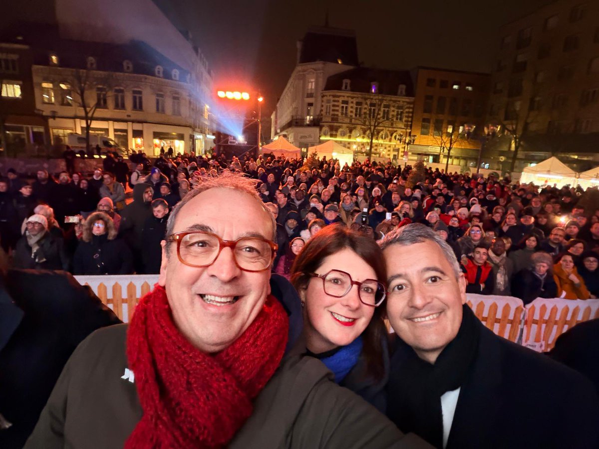 GDarmanin's tweet image. Magnifiques vœux à #Tourcoing !

Avec @DorianeBecue et @VincentLedoux59, toujours au service de notre commune.