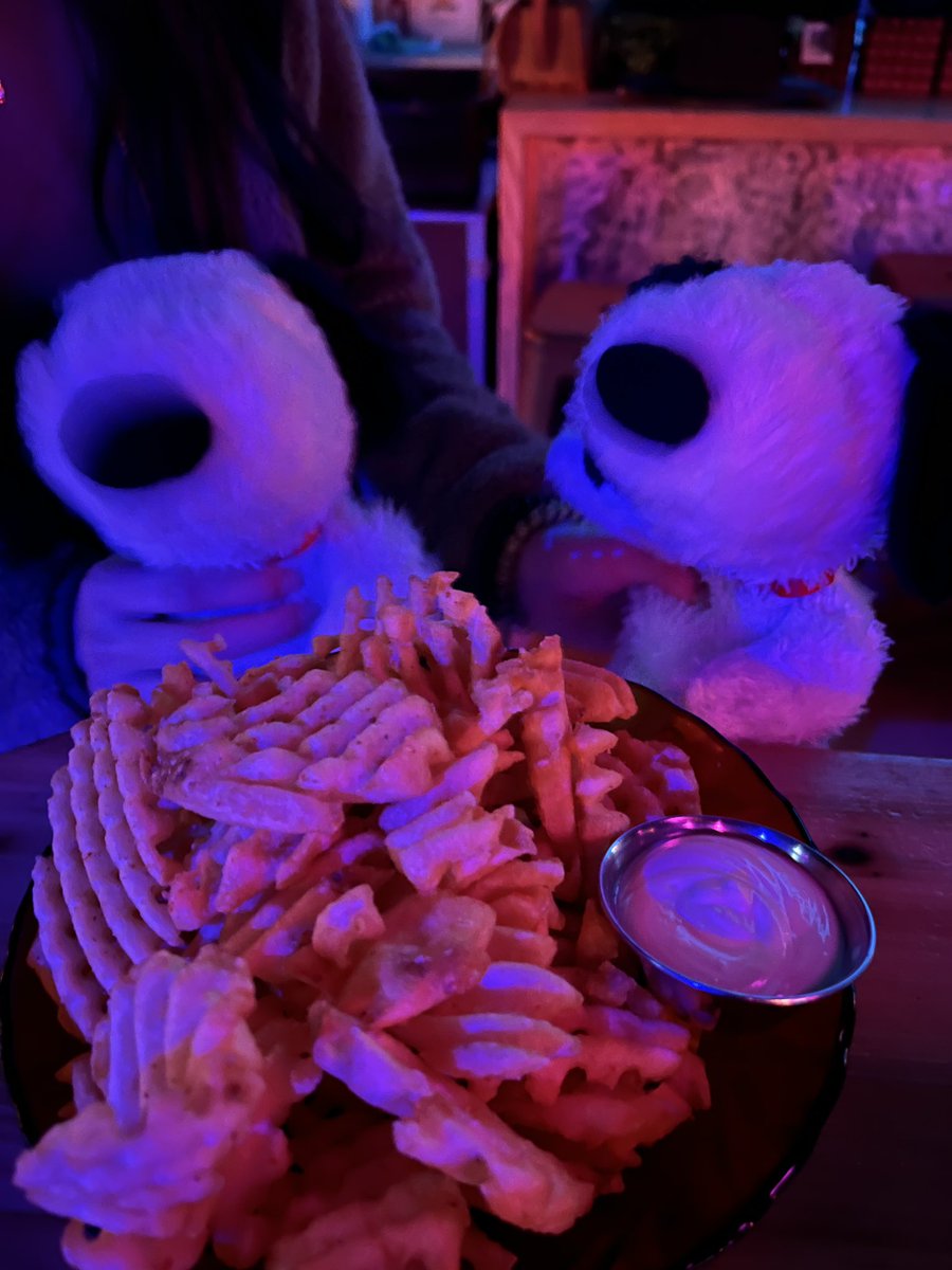 snoopy sister ♡ tweet media