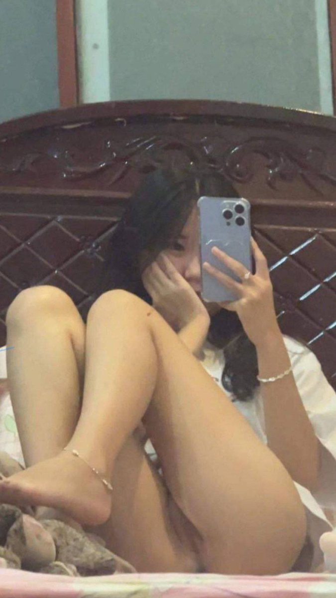 Cuối tuần bé buồn 😝
