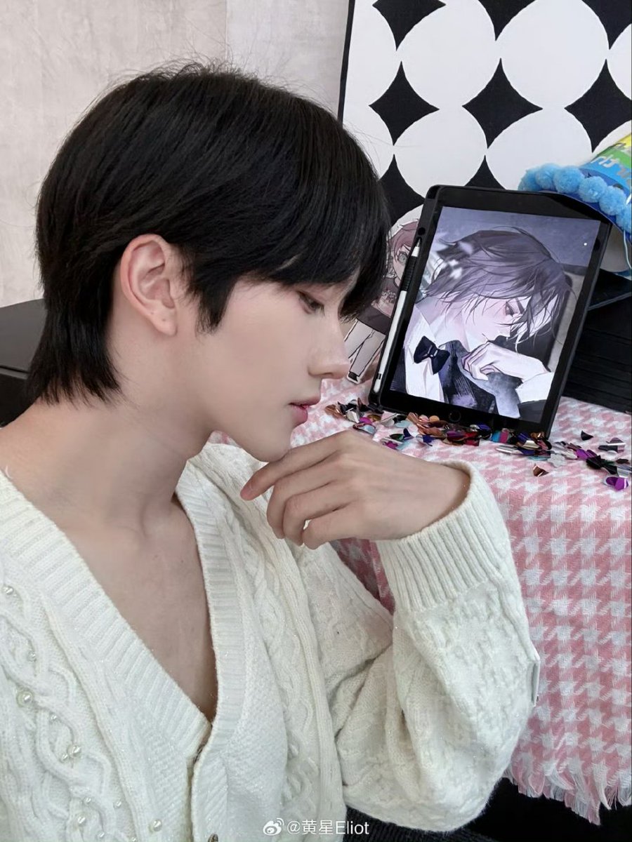 m e c x ᯓ★ tweet media