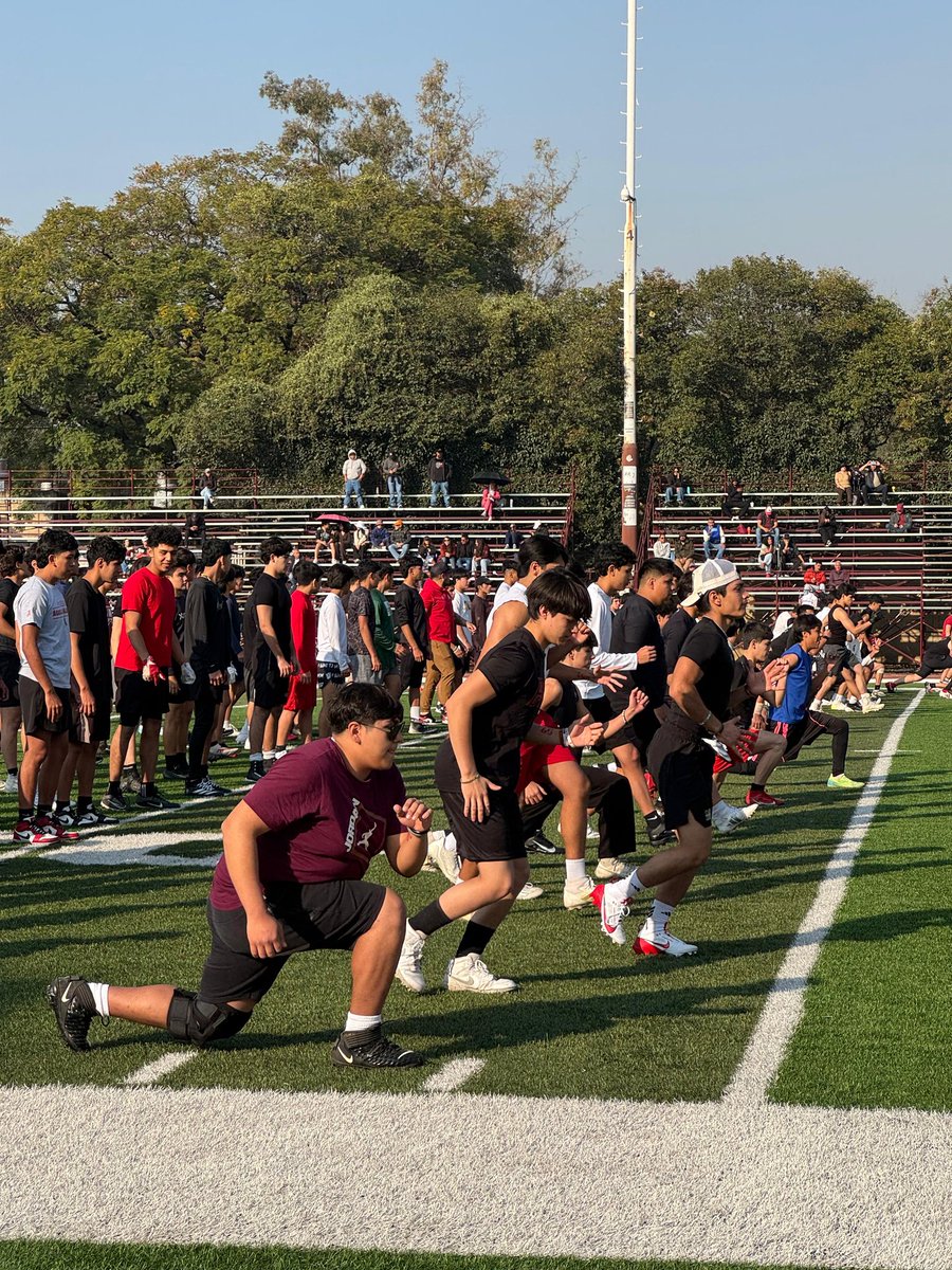 ipndeportes's tweet photo. El Casillero de las #aguilasblancas se llenó de energía. 🏈
Más de 200 jóvenes dejaron todo en el campo durante el #TryOut.
Gracias por la entrega, la pasión y las ganas de formar parte de esta tradición politécnica.
Esto apenas comienza y vamos con toda la #PasionAlDeporteIPN♥️ https://t.co/39dUJLgoYS