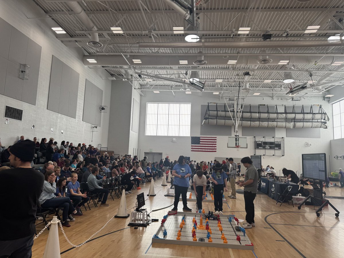 Anna Mills tweet media