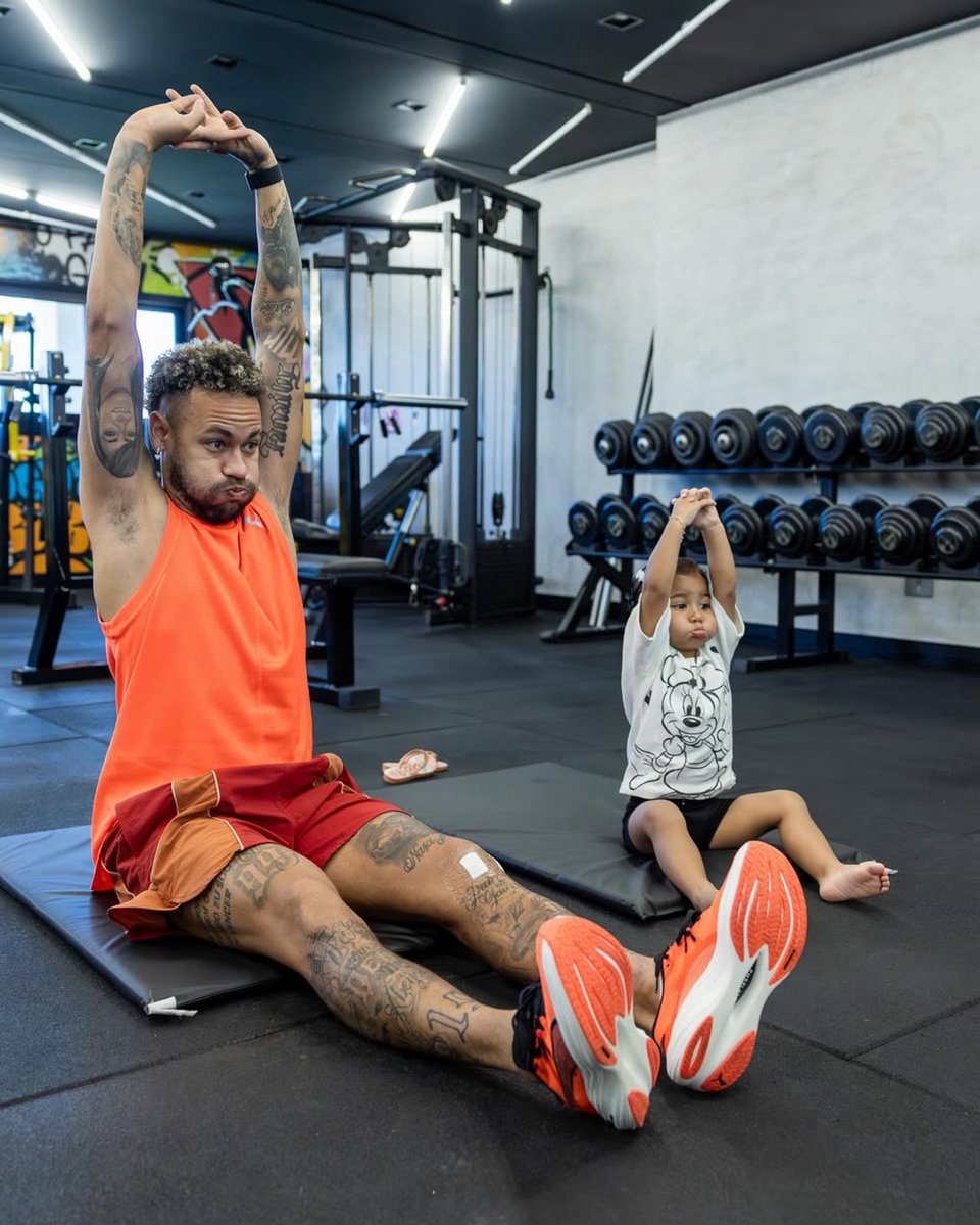 neymarjr's tweet image. Essa companheira linda que me deu força hoje 😍♥️