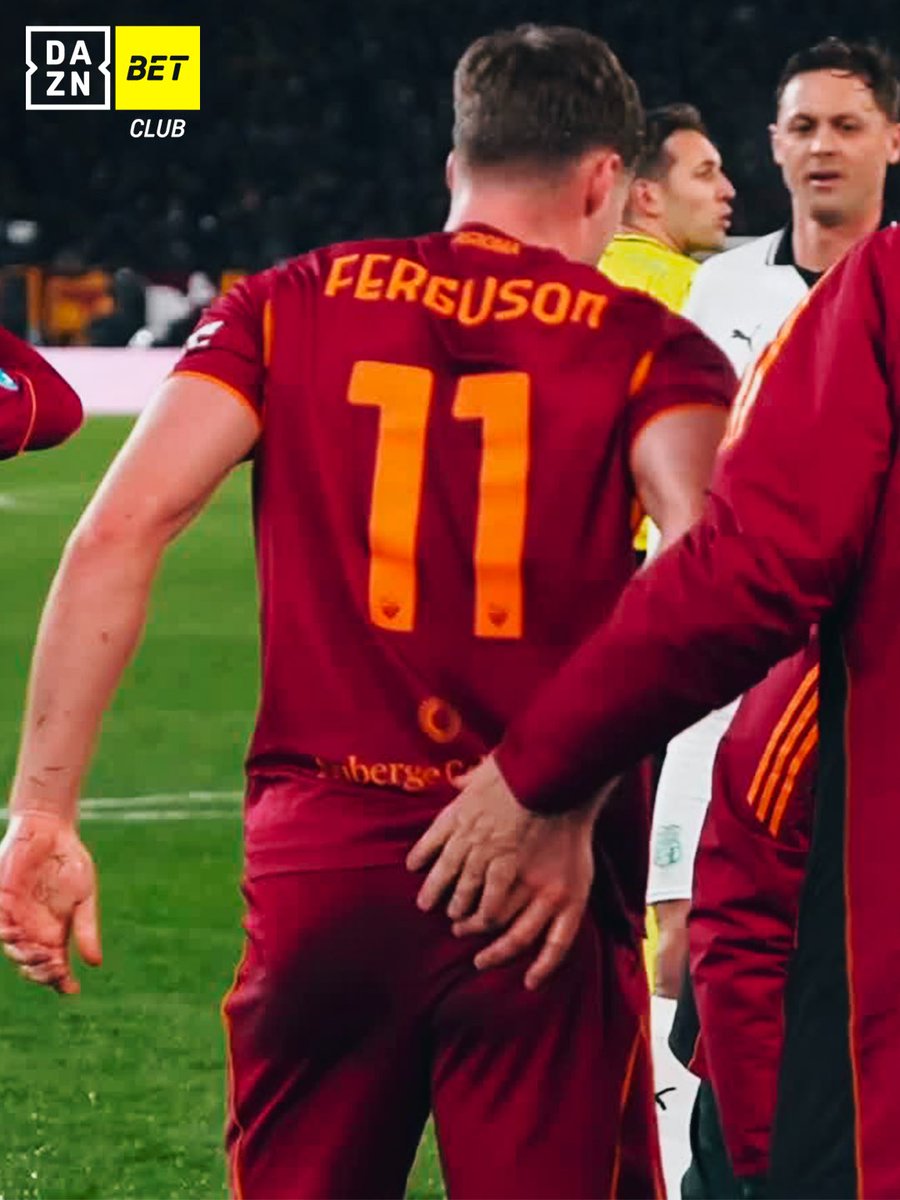 DAZN_IT's tweet image. Sì ferma #Ferguson ❌
L’irlandese è costretto ad uscire per due colpi alla schiena 😲
Al suo posto Gasp mette El Shaarawy ✅

#RomaSassuolo #SerieAEniLive #DAZN