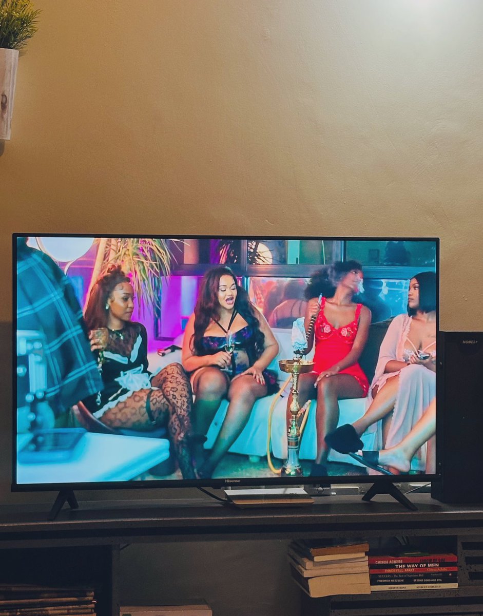 polo_kimanii's tweet photo. I just paid for my Youtube premium and the first thing i see is a mixtape video with Kairos Ex Gaofrend with her fellow goon Zs at the back swinging Mapajas left and right,smiling sheepishly in efforts to raise their credit score to attract what Kevin samuel reffered to as a “high value man” to save them from Capitalism

This is what we call digital prostitution. Each of these damsels here though they’ll never admit it, is looking for a suitor. Mpaka huyu anatoa moshi kwa mapua kama dragon. Sasa wewe mwanaume ujinga isikuingie udhani  because you guys are “vibing”, ati sasa you can save them. Hii huwesi weka kwa nyumba! You will see what Kalonzo saw in Mpumalanga when they visited Sangoma. Anasemanga aliona nyoka iko na miguu ya tortoise

And if feel like you really want save them,angalia kitambulisho kama kuna mahali imeandikwa Jesus. Hawa huwezani ndugu yangu,maana wahenga kasema an angry penis cannot destroy a mature vagina. Fanya kazi yako pale suswa escarpment,then leave. Their only salvation is what we call Menopause. Wakiskia mwili imeanza fitina,they settle. But before then,you cannot domesticate them,buana hiyo sini kama kuambia Ruto a vie MCA pale Chepnyonyo constituency,unadhani ataitikia? 

Therefore wazee,The point i am trying to drive home is,Slayqueens are for slaying,not rearing. They will never teach you this in unifasti