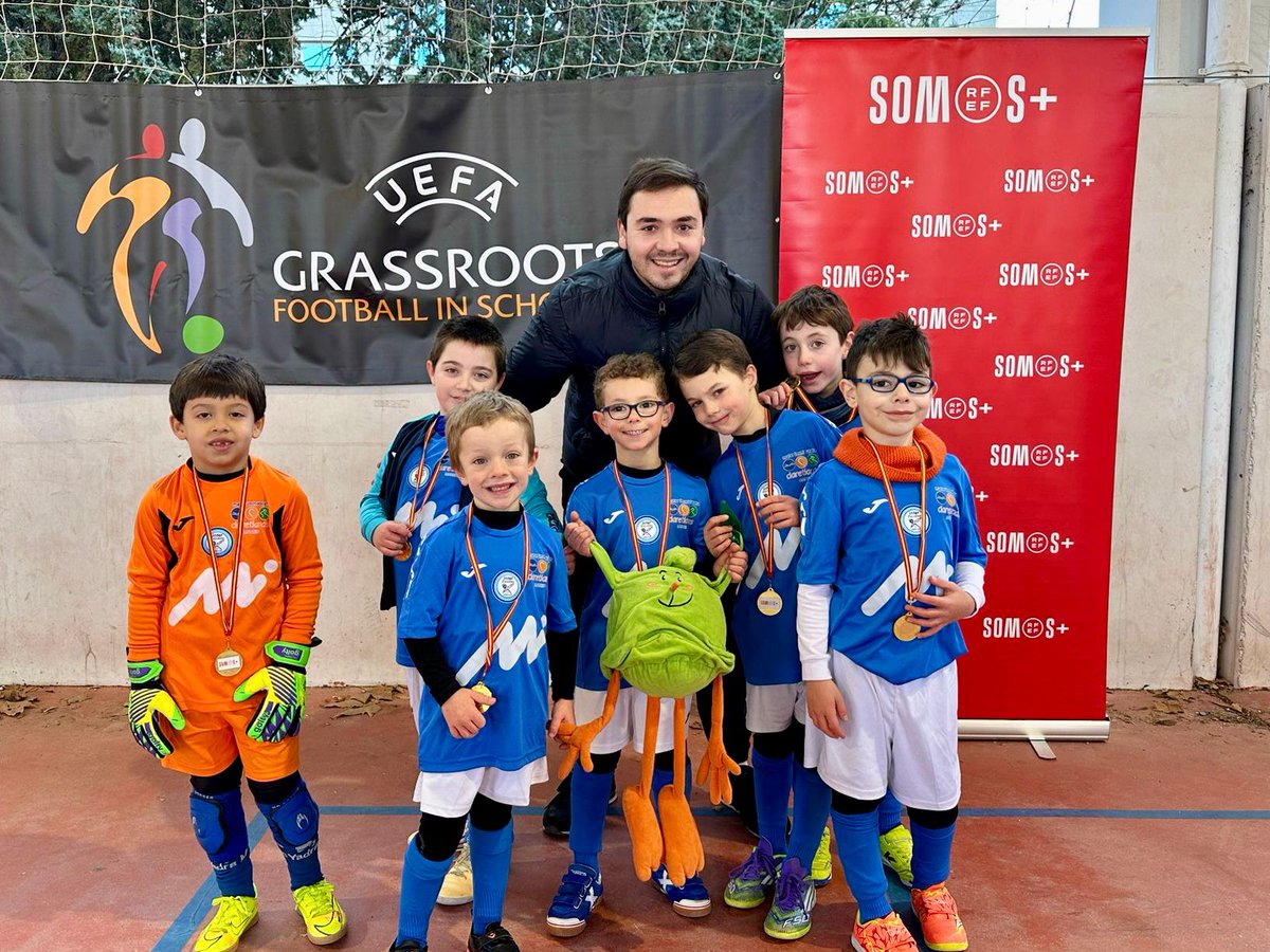 ⚽ Durante la mañana de hoy se ha disputado el Torneo Somos+ <a href="/rfef/">RFEF</a> @uefa con partidos entre los colegios <a href="/sacochamartin/">SACO Chamartín | CDE Randori</a> <a href="/EDLaMerced/">Escuela Deportiva La Merced Tres Cantos</a> y <a href="/materdeportes/">Mater Deportes</a>

🥇 Todos los participantes han recibido su medalla conmemorativa además de sorteo de regalos <a href="/rfef/">RFEF</a>

🤝🏻 <a href="/RandoriSport/">Randori Sport</a>