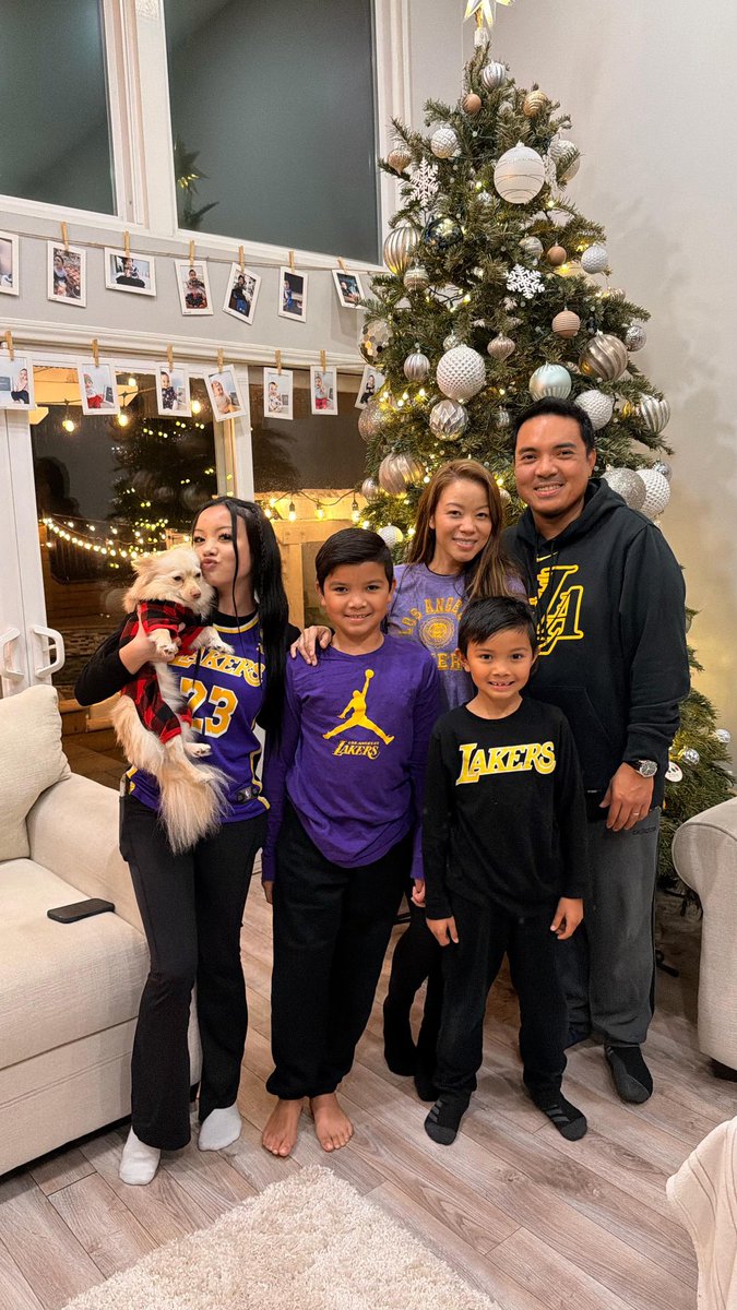 jadashell's tweet image. 