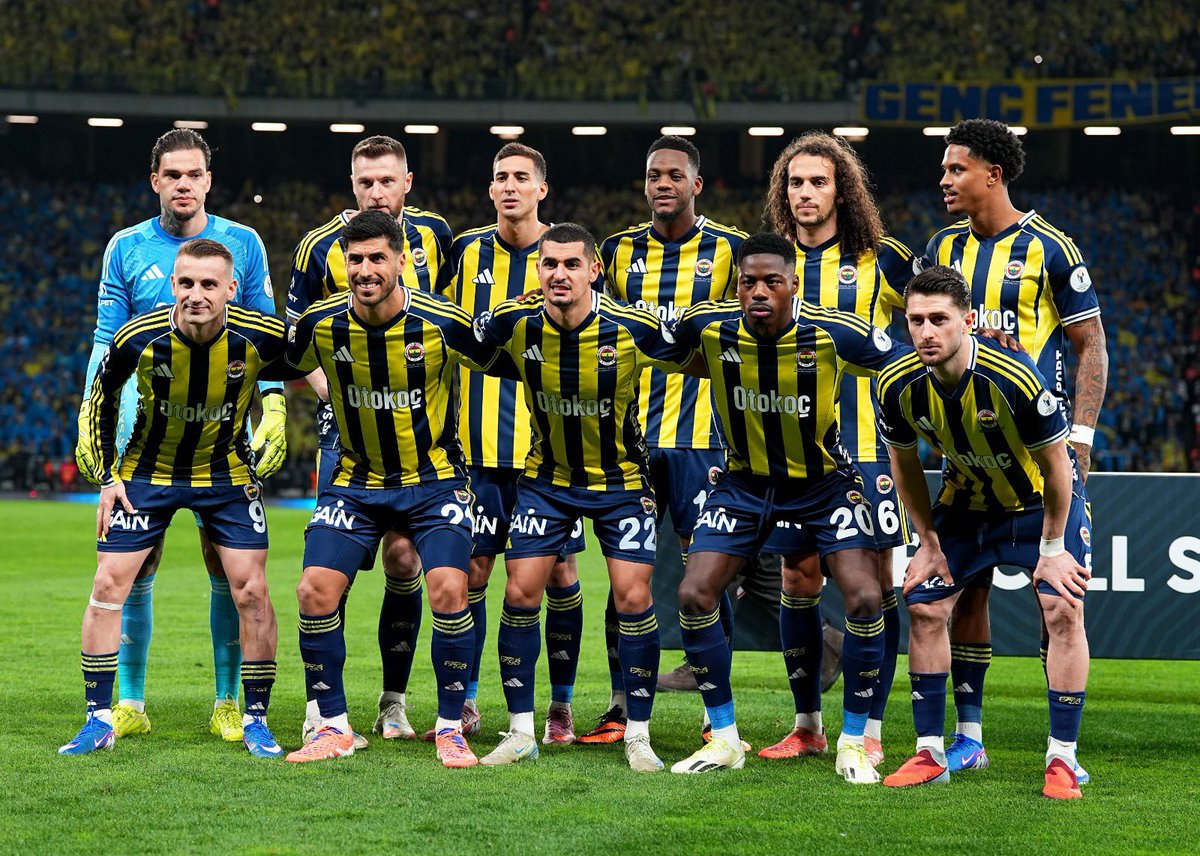 Süper Kupa Final Maçı’nda mücadele eden Galatasaray ve Fenerbahçe’yi tebrik ediyor, Süper Kupa’yı kazanan Fenerbahçe’yi yürekten kutluyorum. #FBvGS