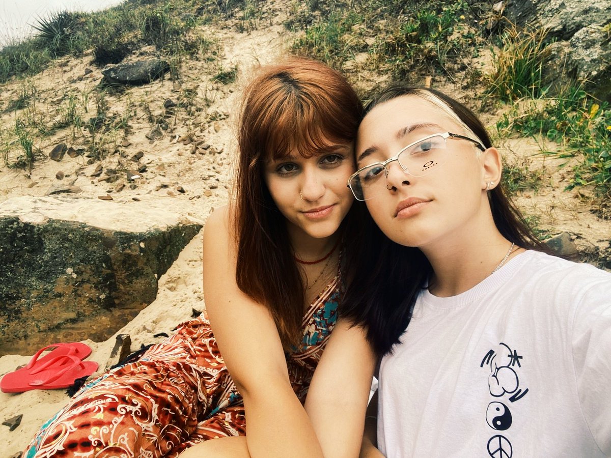 rortmissing's tweet image. eu amo essa mulher 🤍