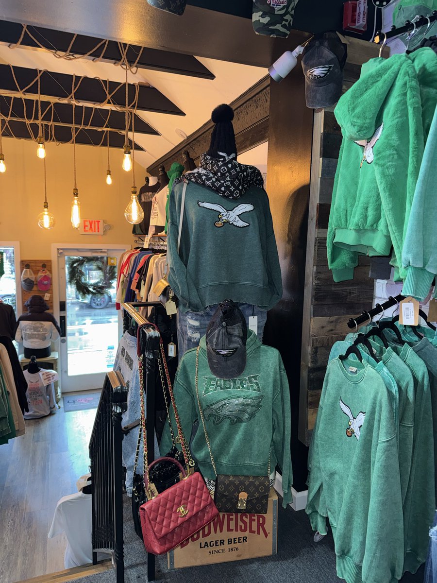 4theloveofteez's tweet photo. Hey guys, do you need merch for your game tomorrow? We got you covered if you don't wanna park in town, you can order with me via text and my daughter can run it out to you. You can go through this feed and see most of the things that we have. And then text me and I can let you know if we have the size in the color you want. You can pay via Venmo and it will be ready relatively quick since it's a slow day today. ( also we will give you a free mystery bag even if you're not coming into shop if you spend over $40. )