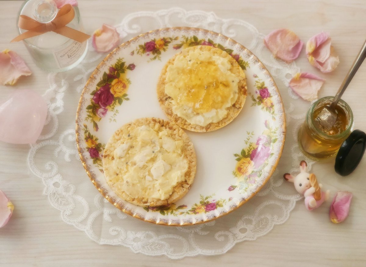 dcrlinqana's tweet image. in my ideal world all cheese would be 0 calories