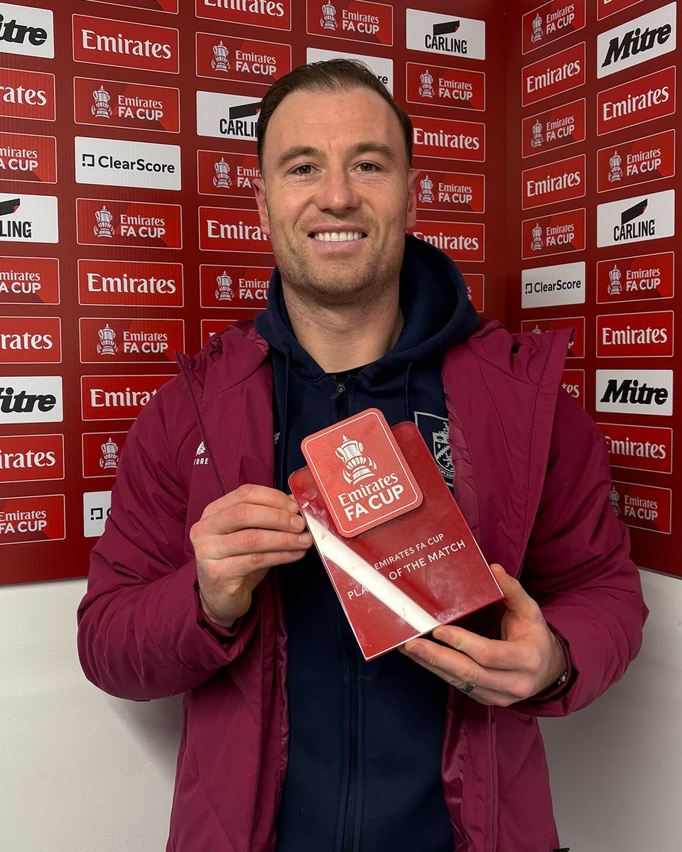 Burnley FC tweet media