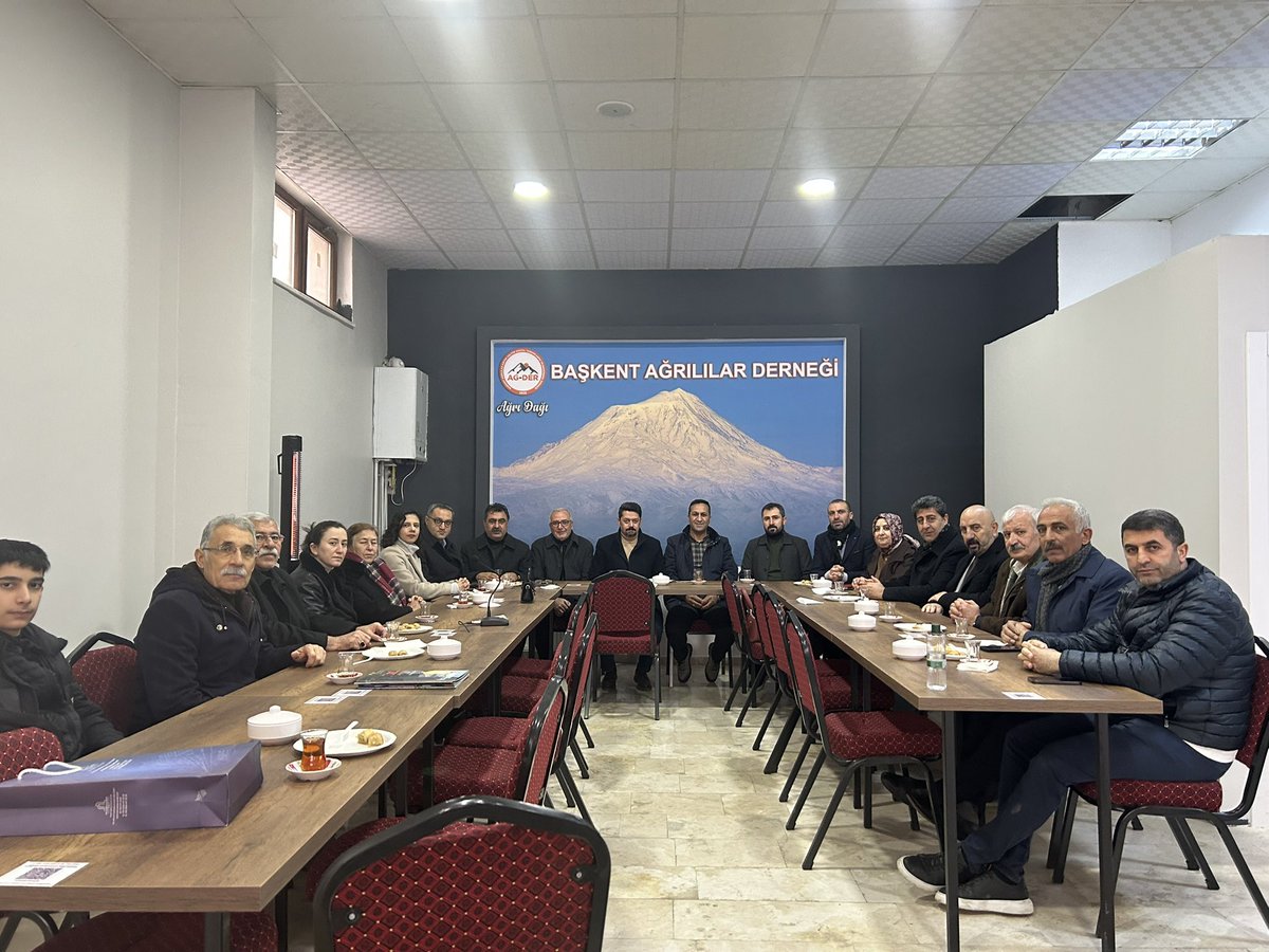 Başkent Ağrılılar, derneğimizin” 2026. Yılın Ocak ayı yönetim kurulu toplantımızı dernek binamız”da yönetici Arkadaşlarımız’la birlikte gerçekleştirdik. 
Toplantımıza iştirak eden.

BAŞKENT AĞRILILAR DERNEĞİ