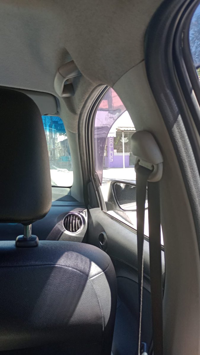 samengo_ofc's tweet image. Sensação térmica de 38 graus e o cidadão andando com o ar desligado

Vai tomar 1 estrela pra aprender