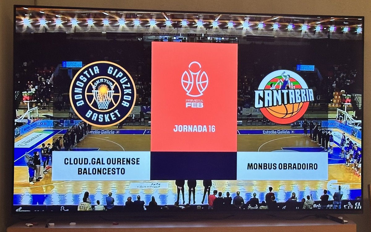 zapi's tweet image. La realización de los partidos de la Liga FEB al nivel que nos tiene acostumbrados. No defraudan nunca 🤦‍♂️