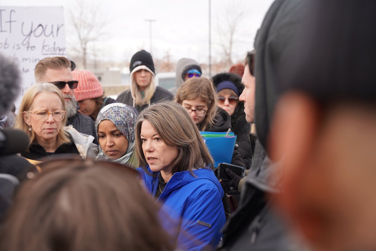 Angie Craig tweet media