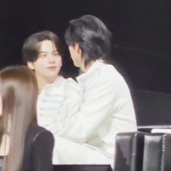 shinanddo's tweet image. 아존나웃겨
앉은채죽은견주와억울한견