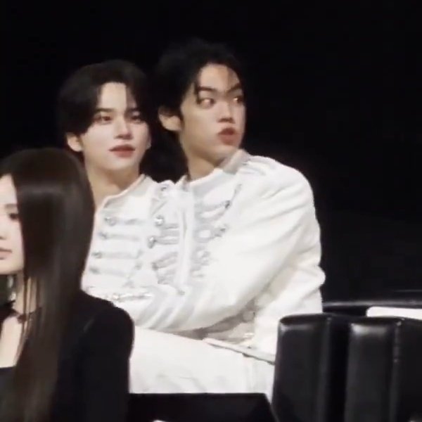 shinanddo's tweet image. 아존나웃겨
앉은채죽은견주와억울한견