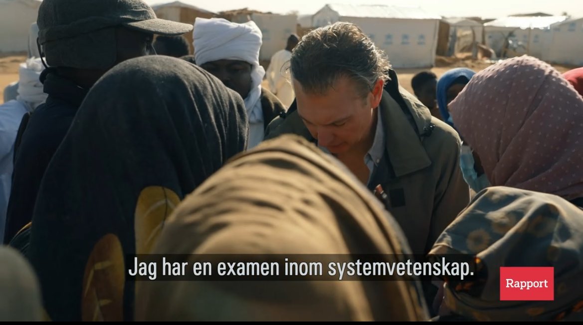 BasedBasse's tweet image. SVT:s reporter hade äran att få hänga i akademikernas högborg idag. Även känt som det sudanska flyktinglägret.