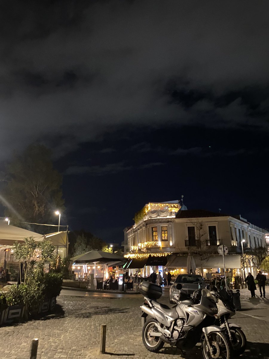 Γιατί πάντα γυρνάμε στις παλιές αγάπες 
❤️Θησείο ❤️