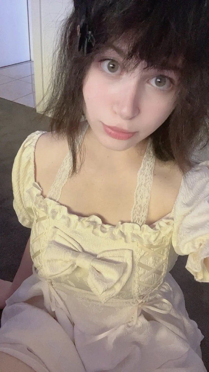 corecorechan's tweet image. royalty