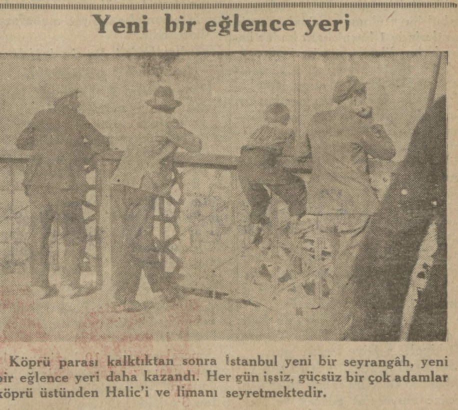 Şu fotoğrafın altındaki iki satırı okuyan başta İstanbul sakinleri olmak üzere bütün memleket evladı, Köprü’den İstanbul’u seyretmenin bir vakitler paralı olduğunu hatırlayıp elindeki imkanın keyfini çıkarmaya baksın! Hey gidi günler hey! 
#istanbul