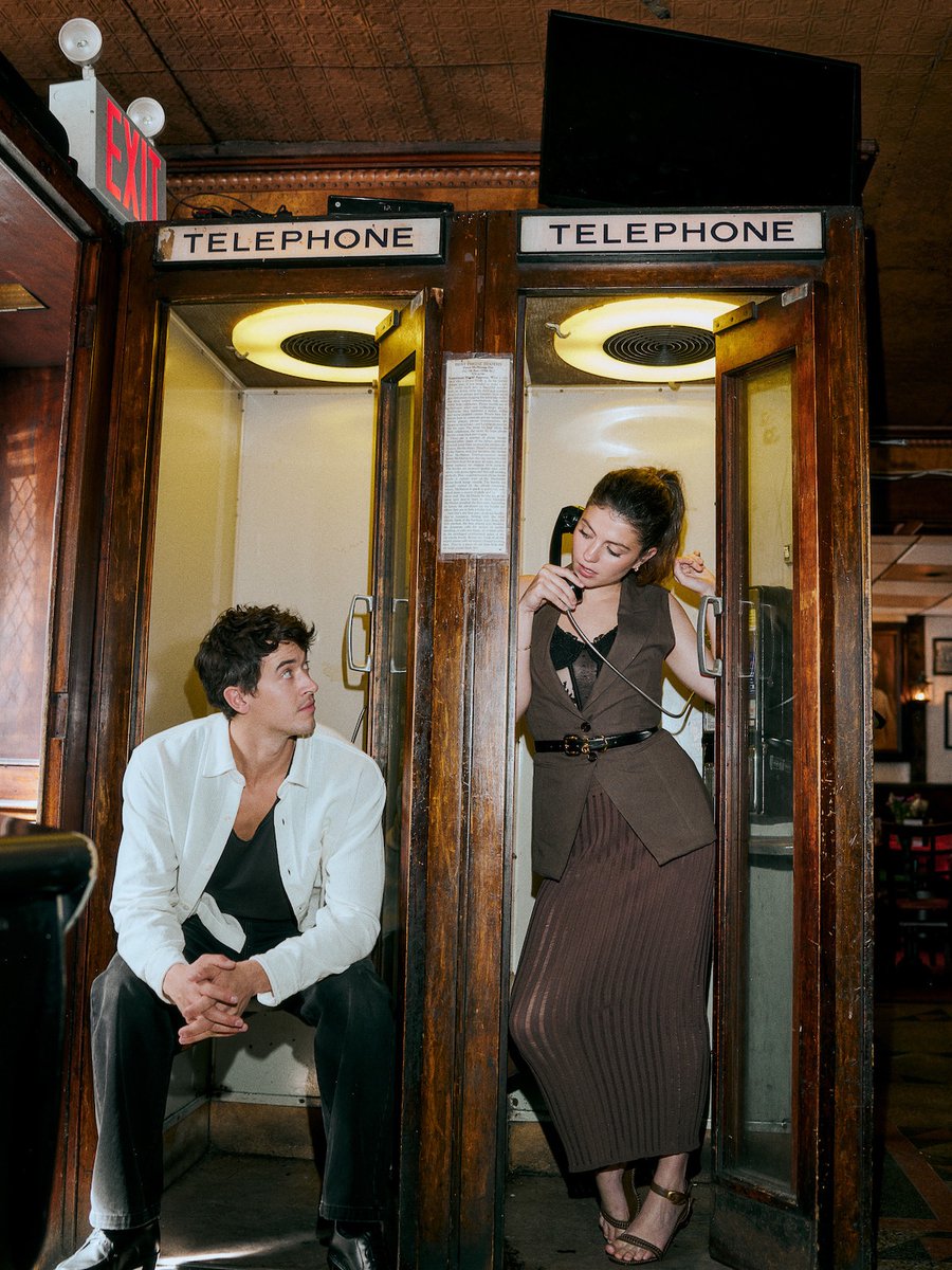 rom-com archive tweet media