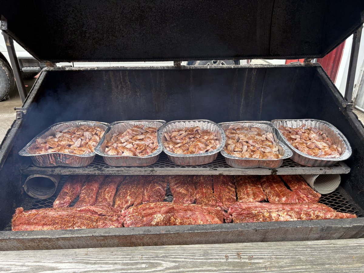 Pete’s Sweet Tweets tweet media