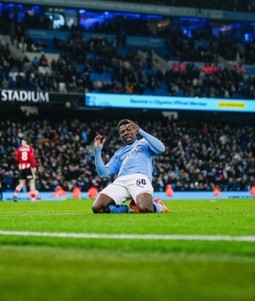 City_Xtra's tweet image. Pep Lijnders on Ryan McAidoo: “He wants the ball constantly. When he faces goal he’s so dangerous. He keeps the ball in different situations. This drive of always wanting to create especially with the guys on the outside.

“We want these kinds of players. If you train early they…