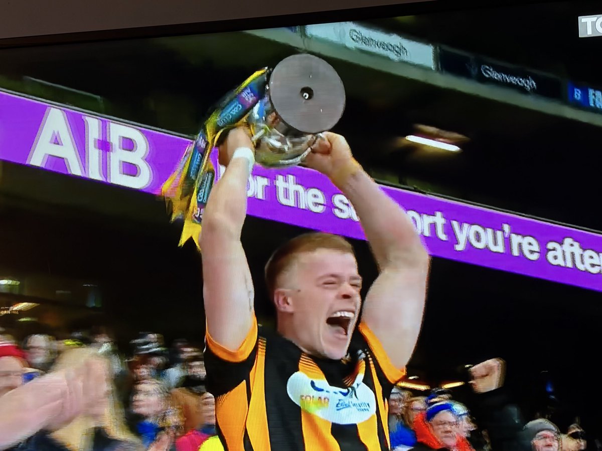 Claire1Sheehan's tweet photo. Congratulations to our colleague Phillip Wall who captained @kilbrittaingaa today to All Ireland glory in @CrokePark . A phenomenal speech on the Hogan Stand 👏 memories made that will last a lifetime in the parish of Kilbrittain 🎉🎉 https://t.co/rIth0nHk3T