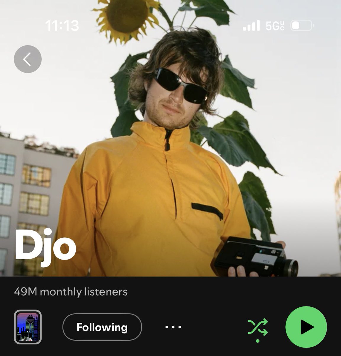 harringsunton's tweet image. the girls are fighting