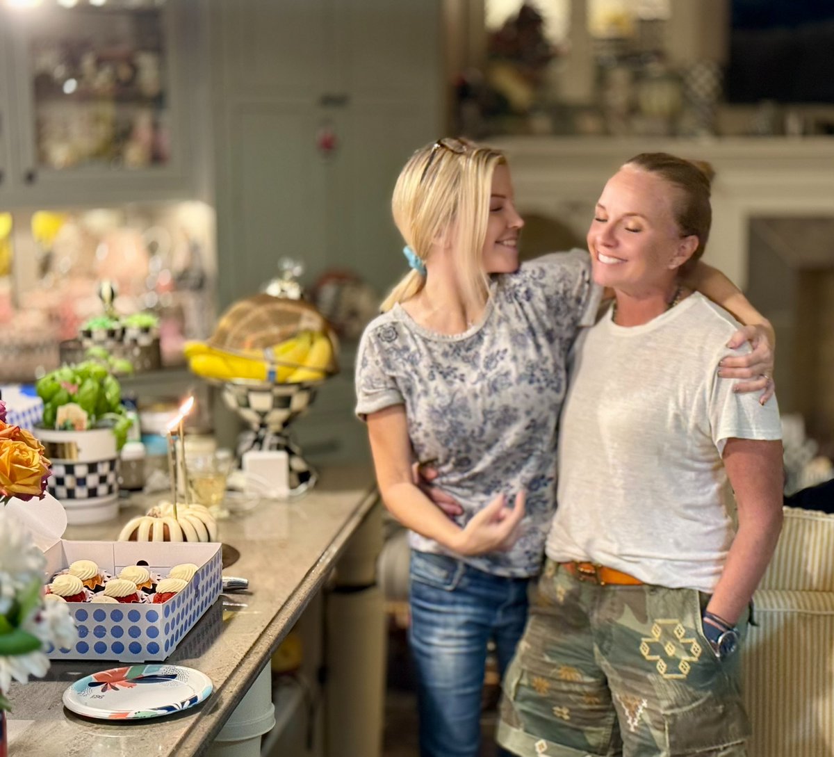 ScottBaio's tweet image. 3 years ago (New Year’s Eve) we moved to Florida. It’s taken a long time to lay down roots and make real friends. Once we landed here we had to move into a condo so we sold a condo in La Quinta and had the furniture and household items moved cross country. Our daughter wasn’t…