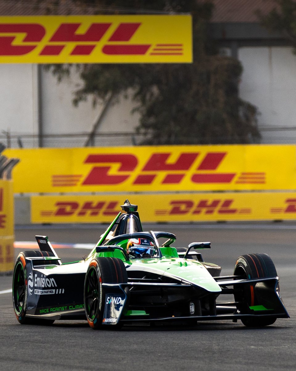 fia's tweet image. Sébastien Buemi clinched his 17th Pole Position in @FIAFormulaE 👏

Taylor Barnard will start alongside him on the front row, Edoardo Mortara completes the top 3.

#FIA #FormulaE #MexicoCityEPrix 🇲🇽