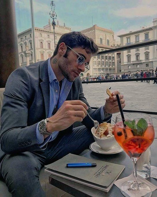 DominioRealX's tweet image. 7 Pasos para CRECER como un HOMBRE MASCULINO.

HILO 🧵