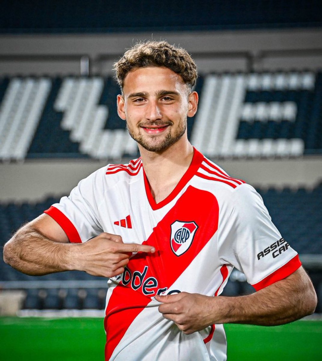 #ElMasGrande👑 tweet media