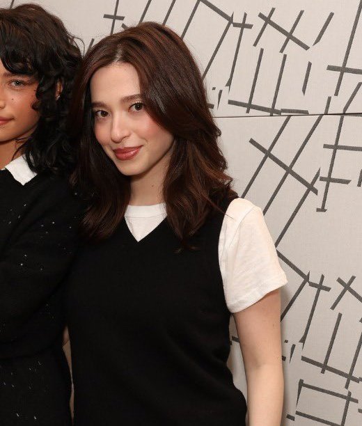 mikeymdsn's tweet image. she looks so so beautiful, my girl 😩🖤