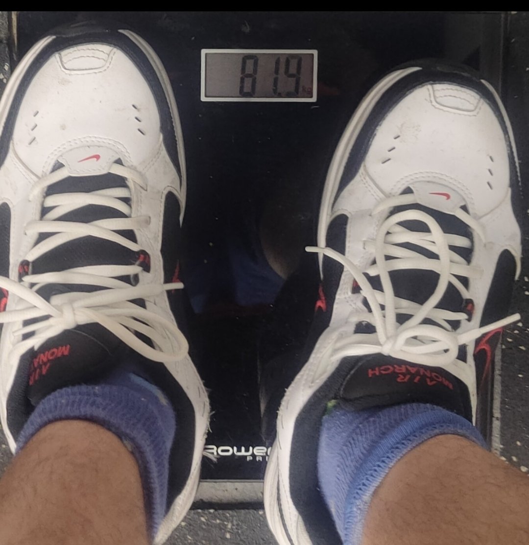 Ya está aquí el gordito de Navidad oh guaaaaaaau 😤😤😤