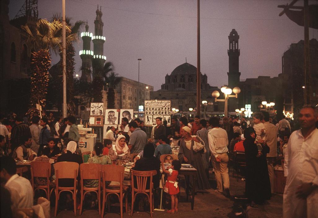 Ramadan Nights, Egypt, 1988-1990 🇪🇬

Photos by Harry Gruyaert