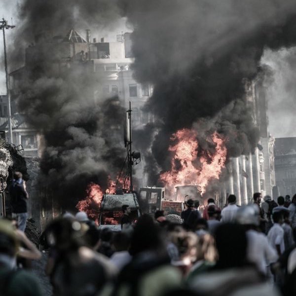 axsthrea's tweet photo. “Minta dipilih minta didengar, sudah terpilih gamau mendengar. Dasar negara kesatuan republik investor!” https://t.co/tuheWCjY2m