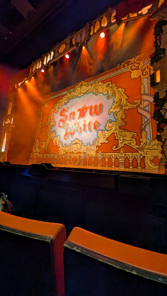 In my seat at Snow White for the last show of the day can't wait to see <a href="/MarcPickering/">Marc Pickering</a> <a href="/ben_roddy/">Ben Roddy</a> <a href="/kaneoliverparry/">Kane Oliver Parry</a> and all the incredible cast this evening, I'm loving being back in the second row of the stalls again too 😊❤️